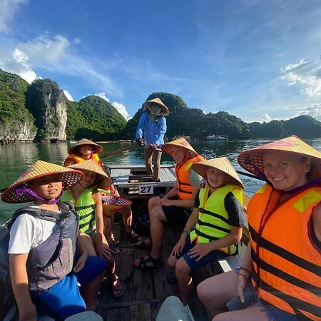Halong Sapphire Cruises Hotel Hạ Long-öböl Kültér fotó