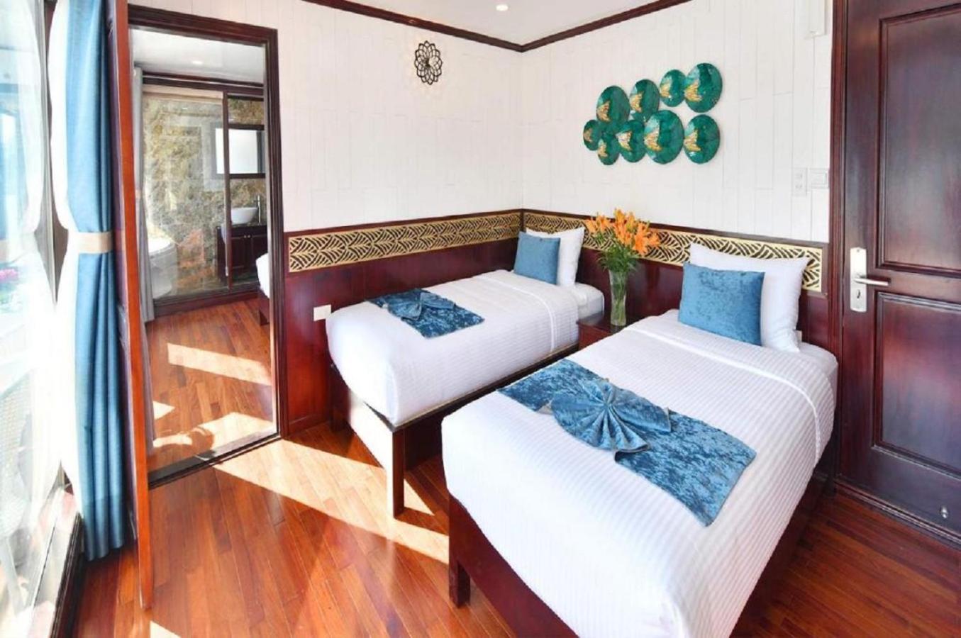 Halong Sapphire Cruises Hotel Hạ Long-öböl Kültér fotó