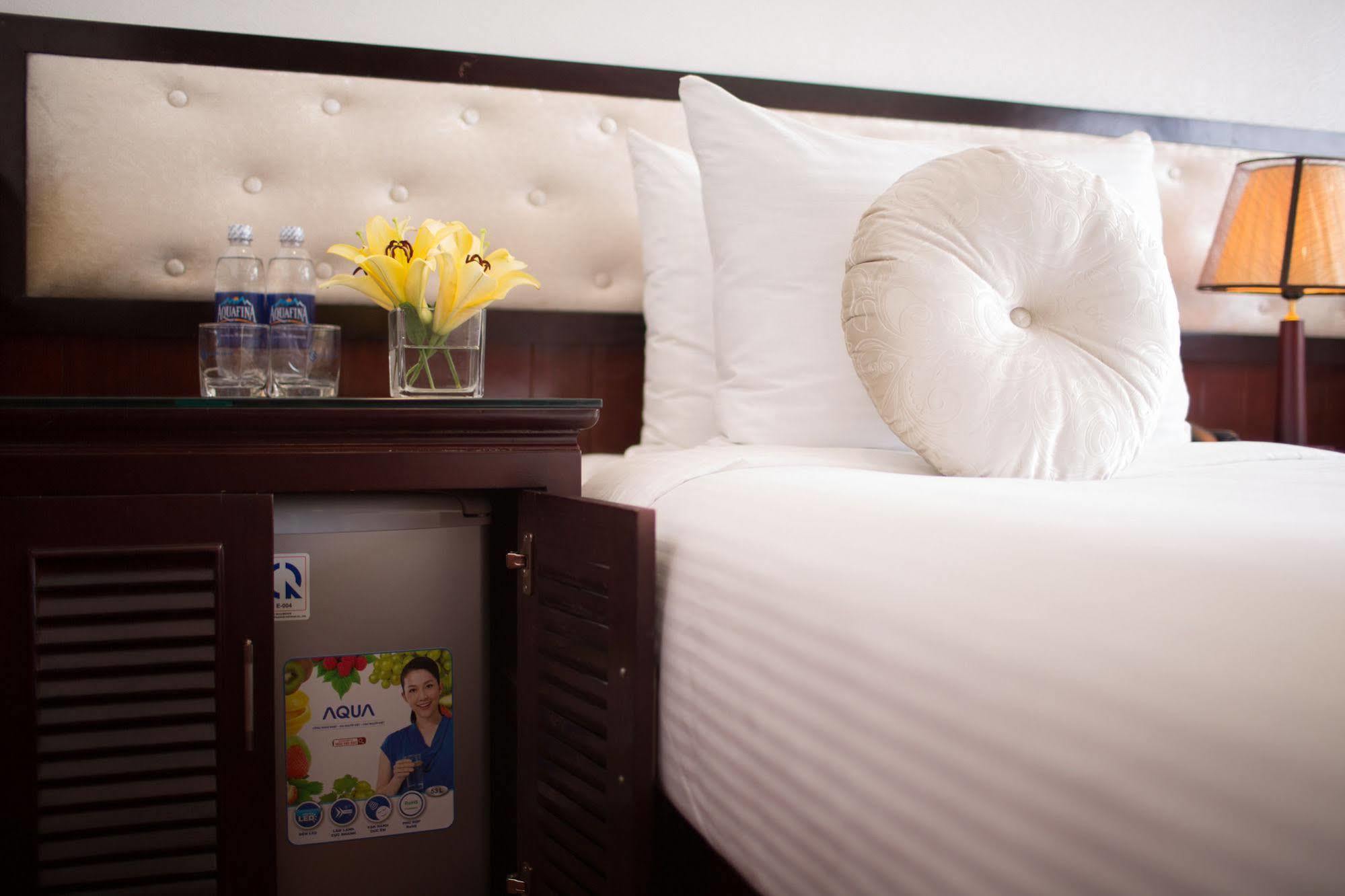 Halong Sapphire Cruises Hotel Hạ Long-öböl Kültér fotó