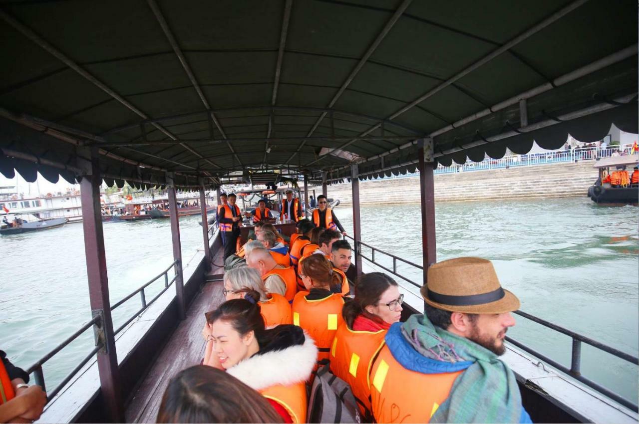 Halong Sapphire Cruises Hotel Hạ Long-öböl Kültér fotó