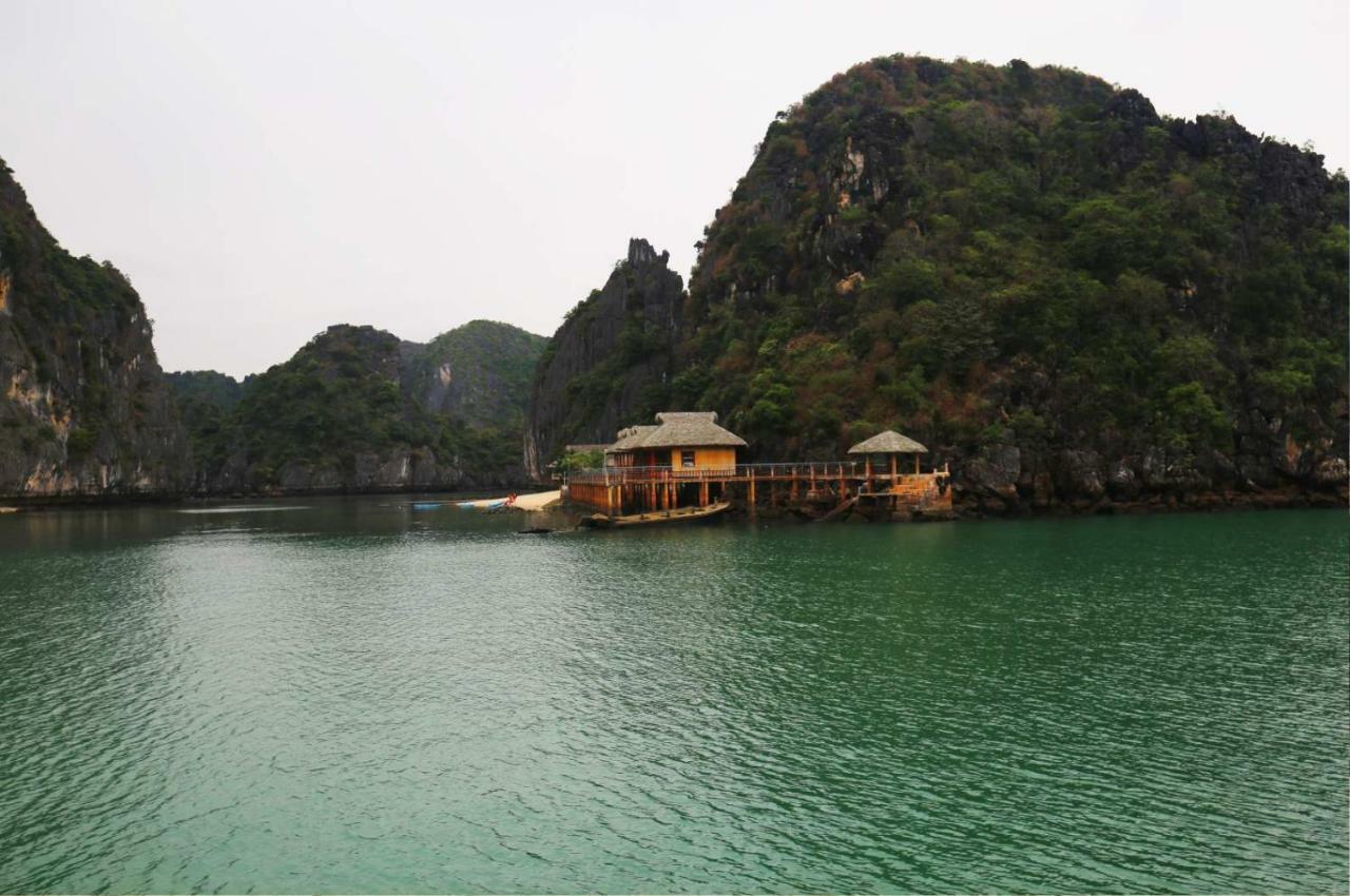 Halong Sapphire Cruises Hotel Hạ Long-öböl Kültér fotó